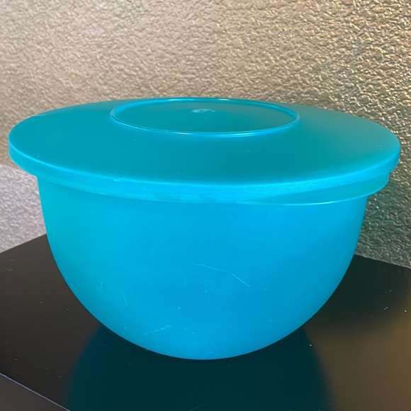 TUPPERWARE VINTAGE IMPRESSIONS CLASSIC BOWL SET WITH LIDS - Picture 5 of 9